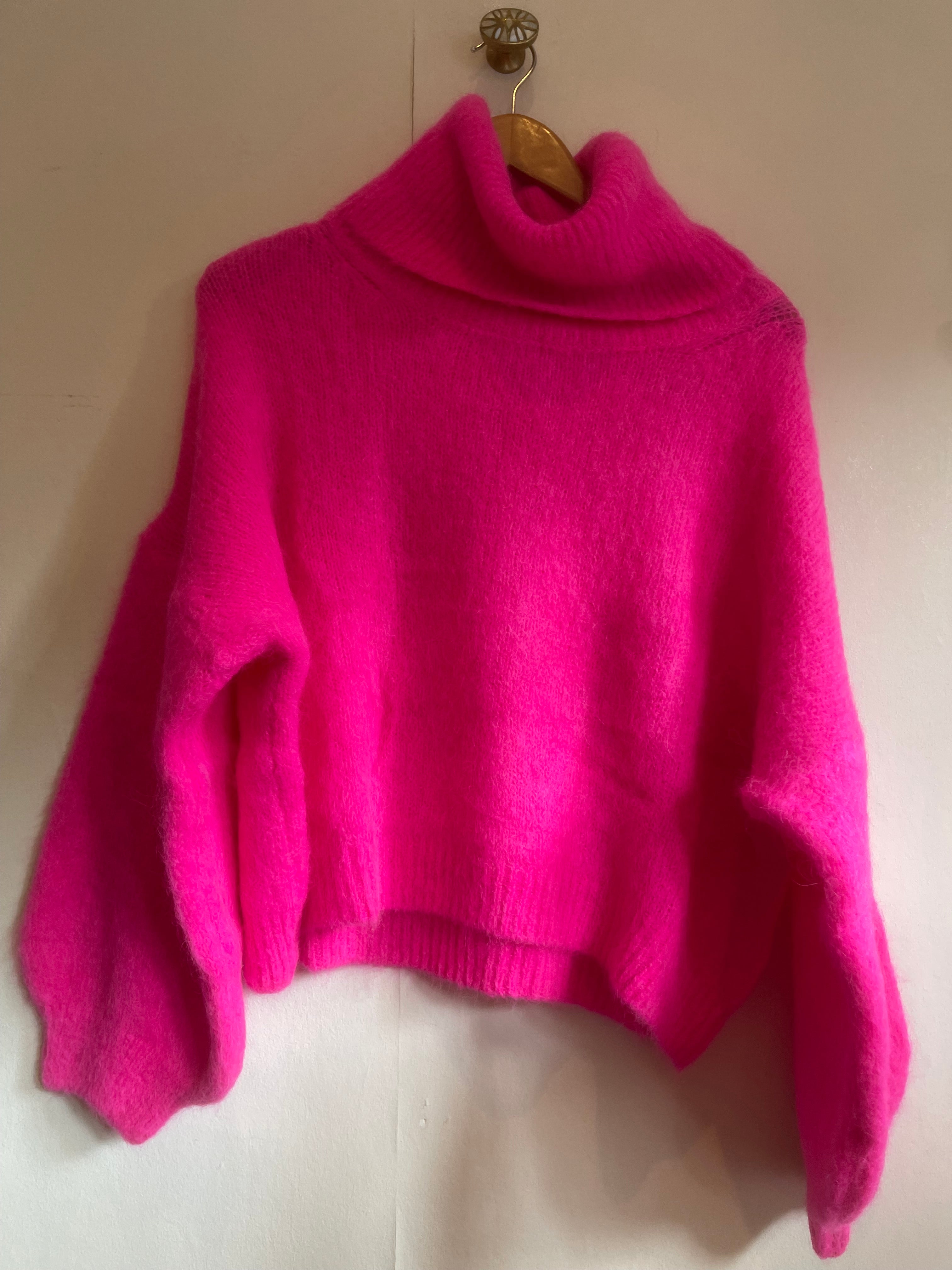 Neon Pink Alpaca Rollneck
