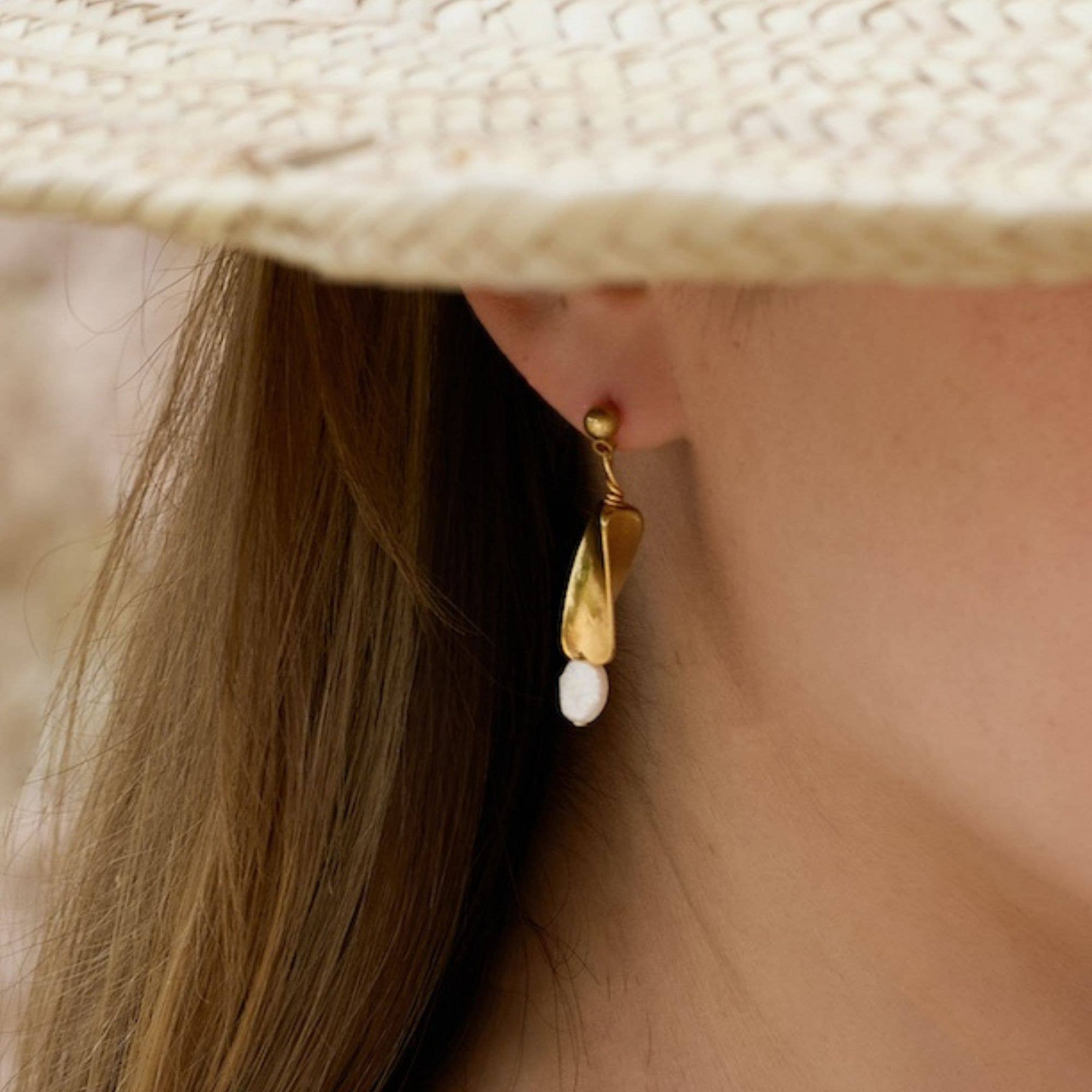 Gold Sierra Pearl Studs