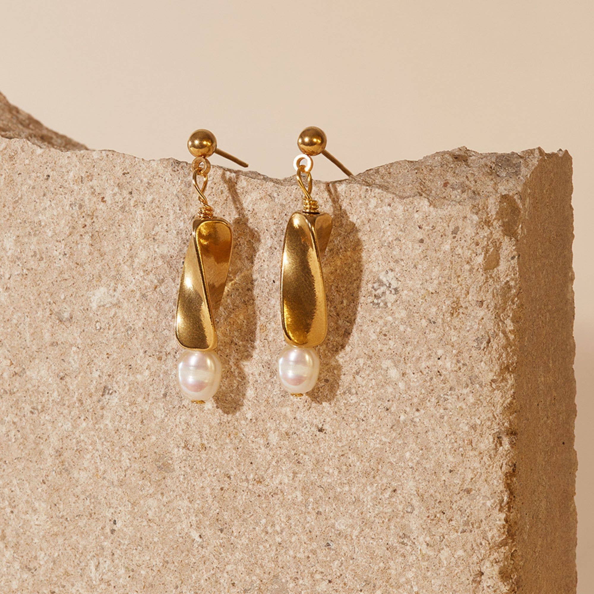 Gold Sierra Pearl Studs