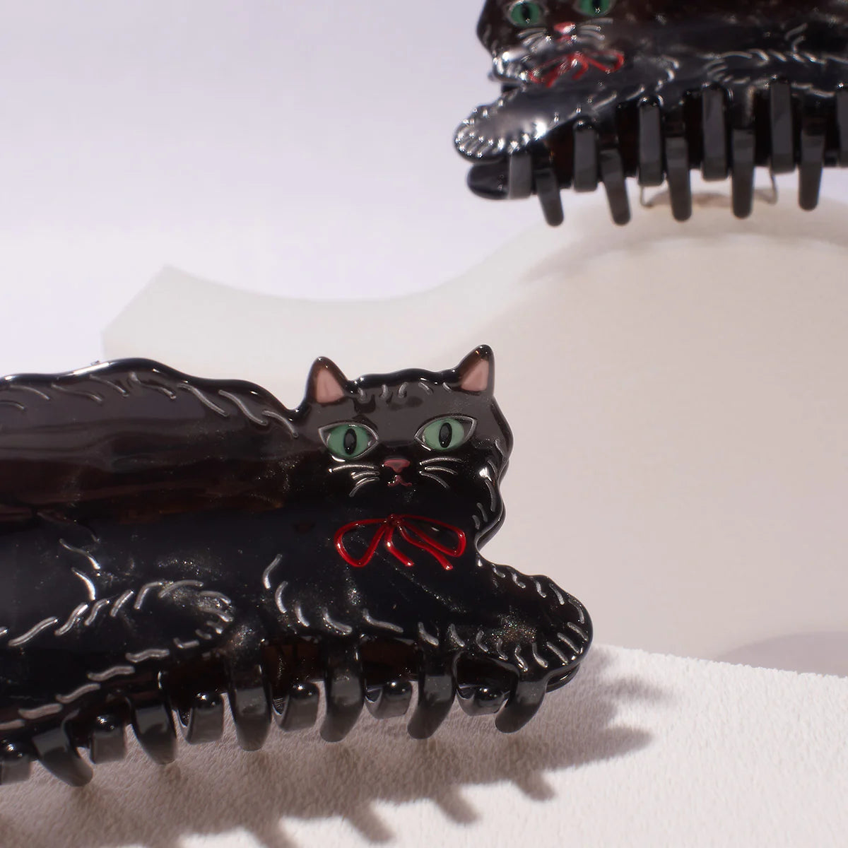 Black Kitty Hair Claw