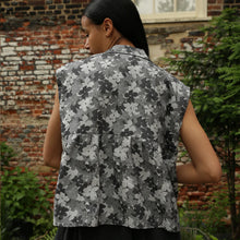 Pansy Sleeveless Smock Shirt
