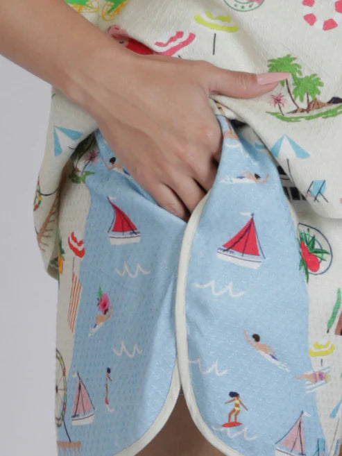Nevario Shorts