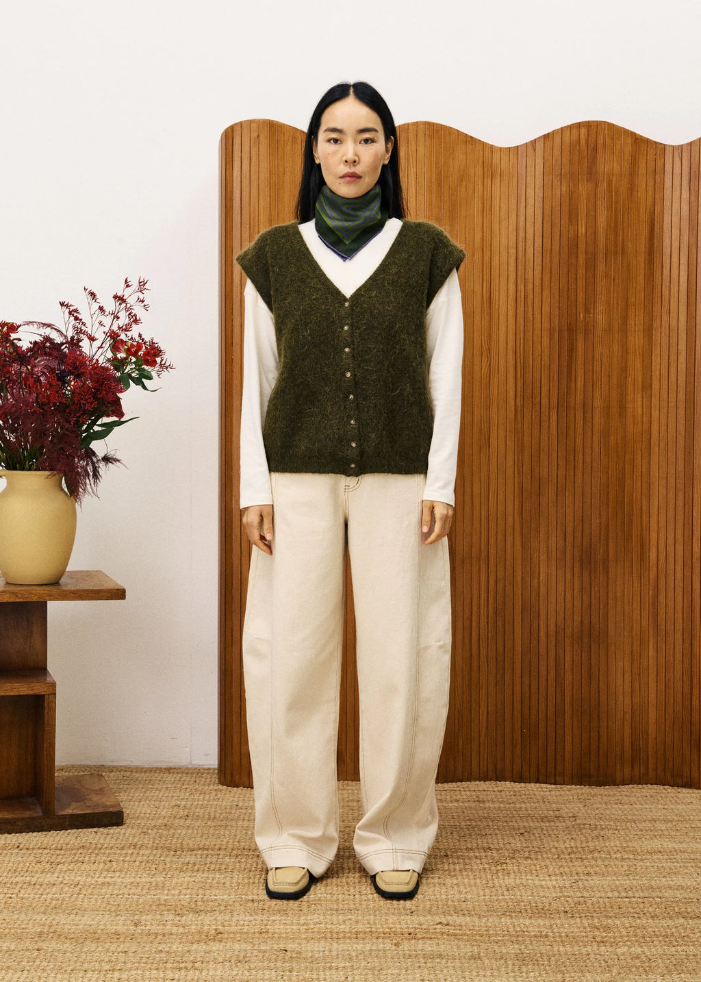 Khaki Sleeveless Cardigan