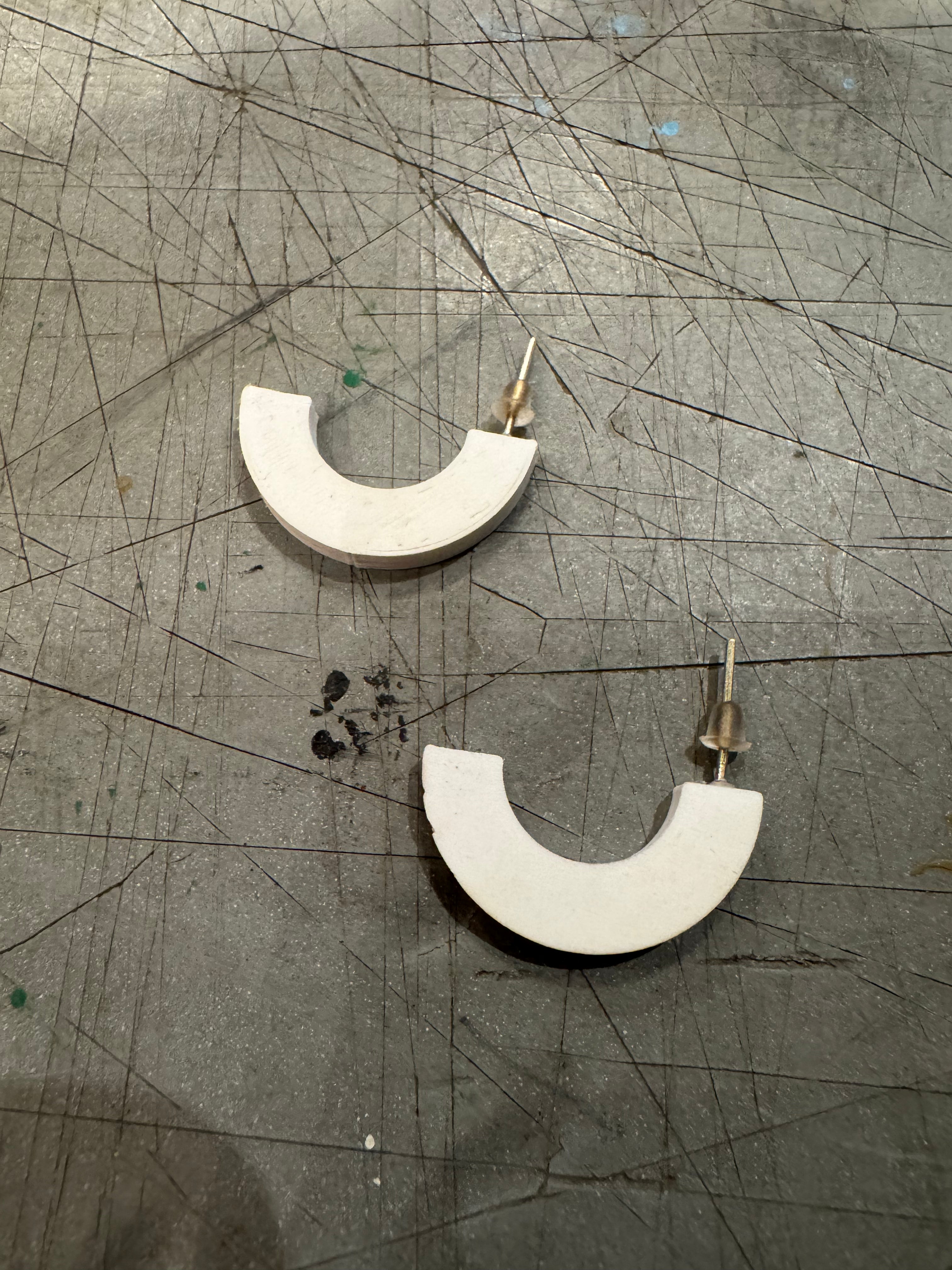 White Curve Stud Earrings