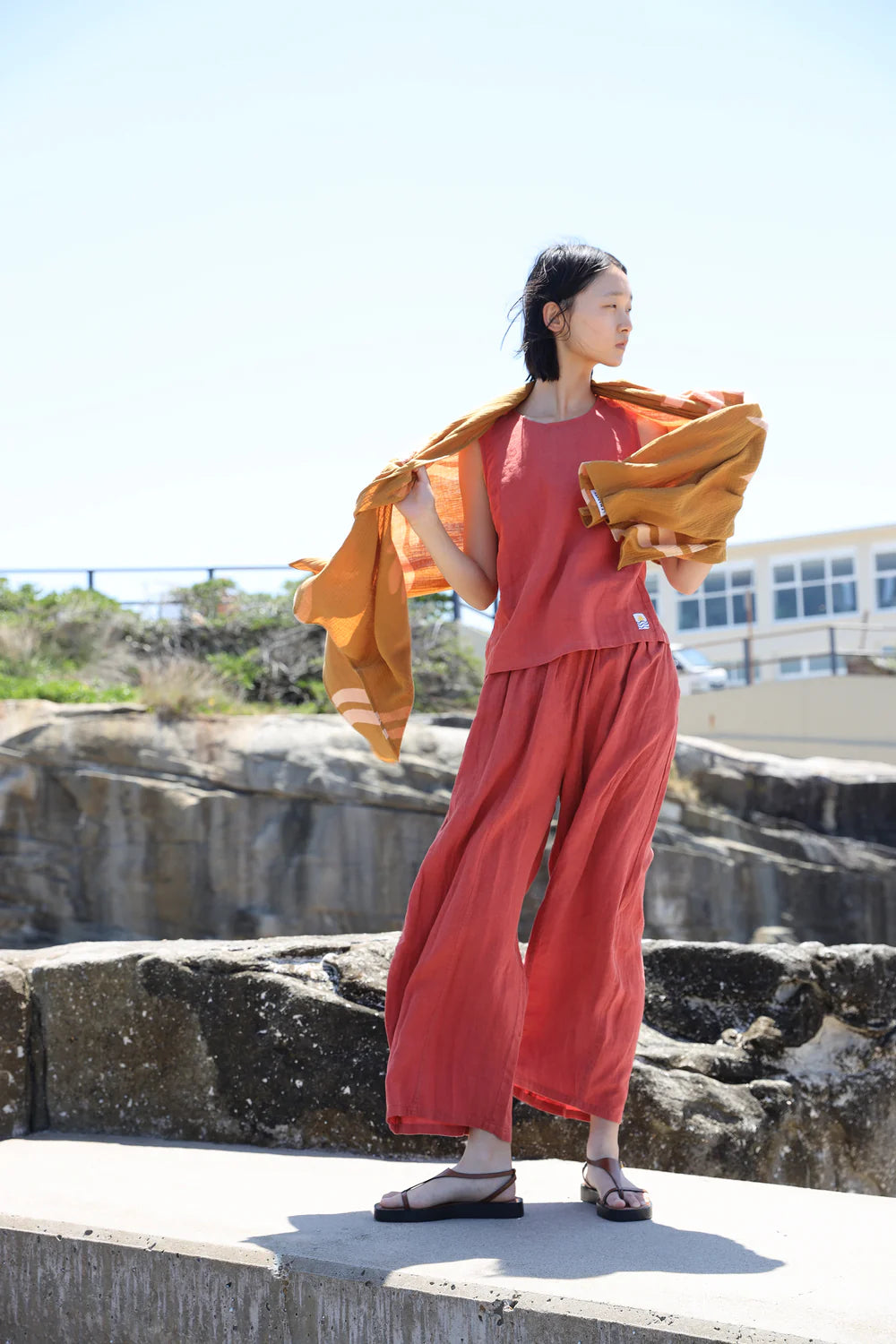 Paprika Basic Linen Vest