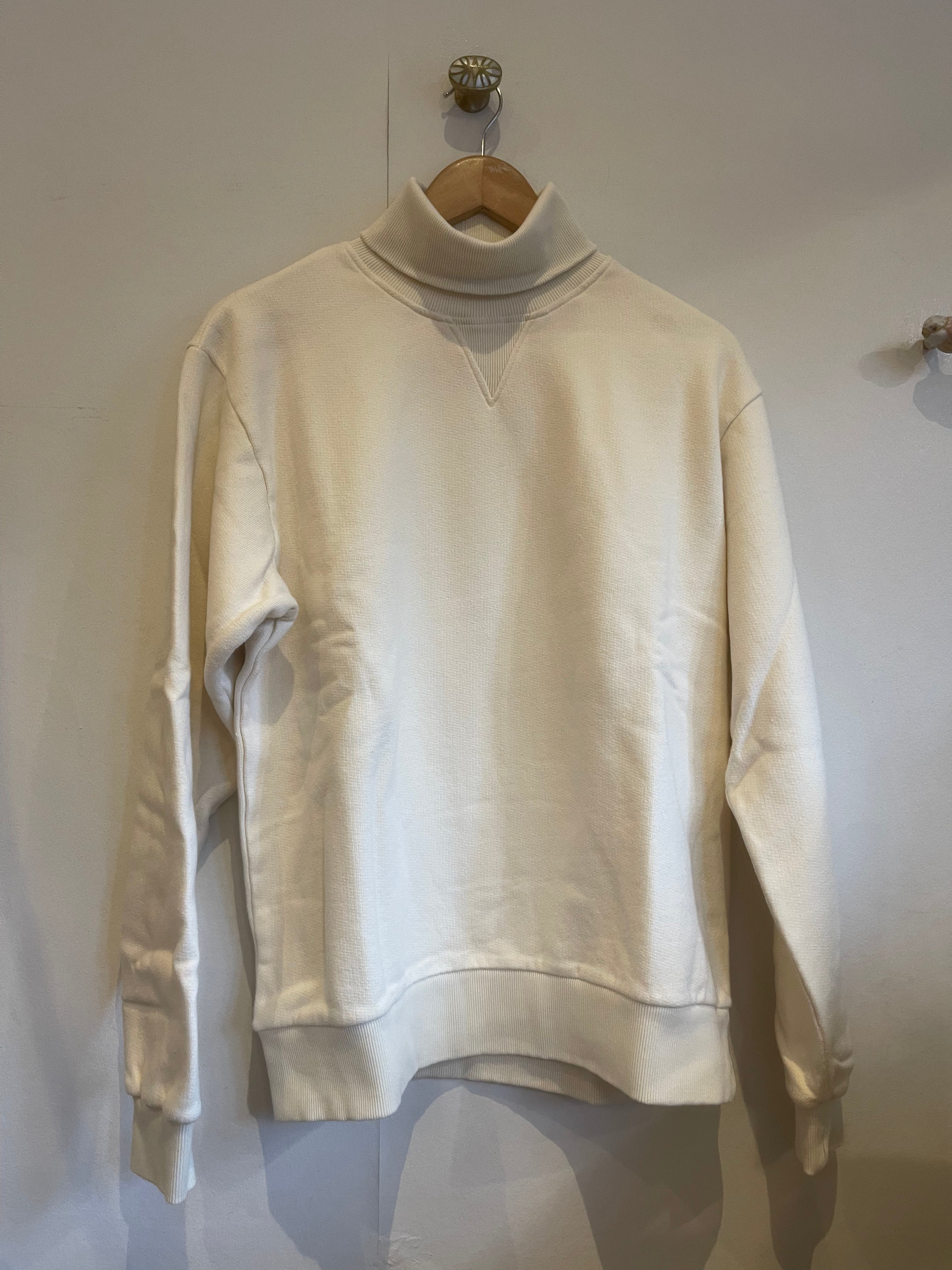 Collared Sweatshirt Ivory