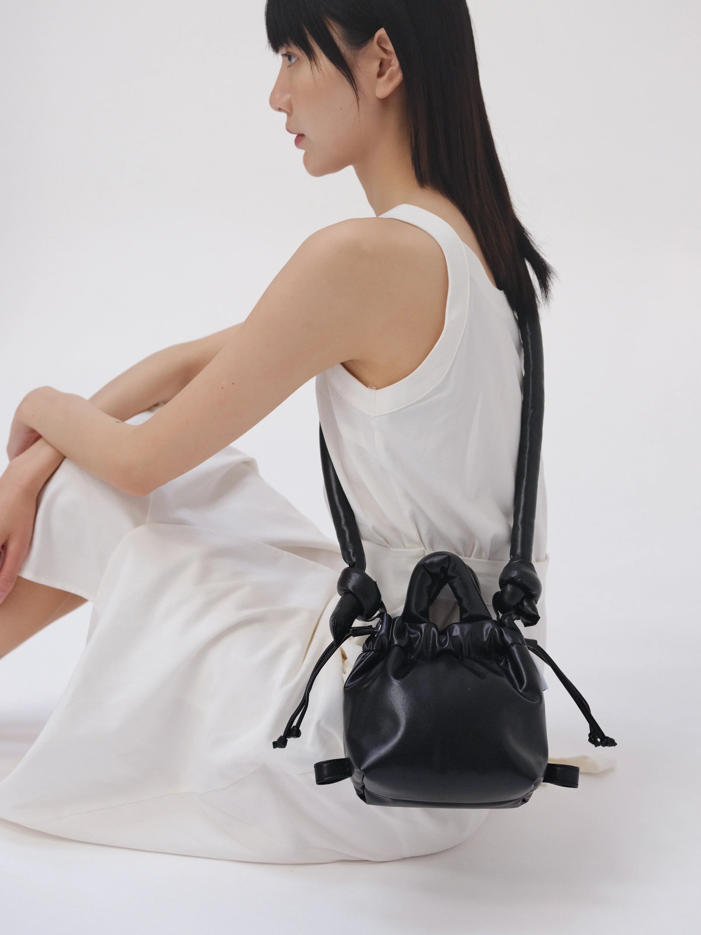 Micro Ona Vegan Black Leather