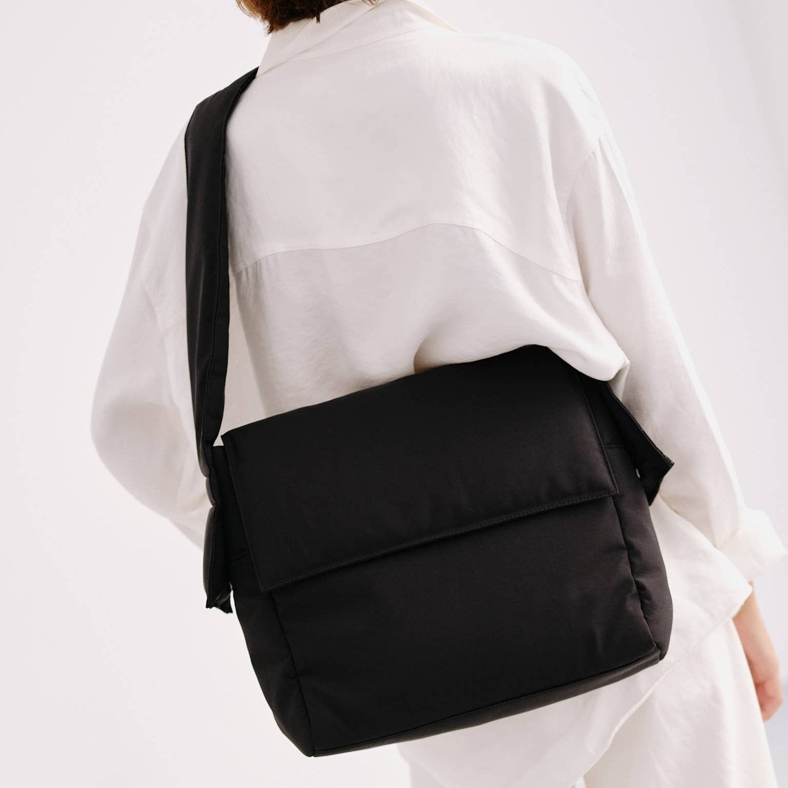 【olend】ショルダーバッグ　QUERIDA SOFT BAG ブラック Querida Soft Bag – Ölend