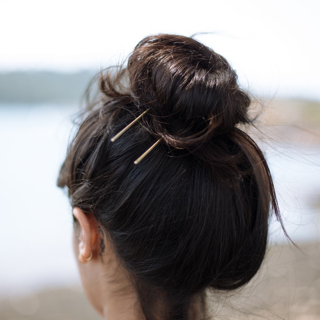Lizzy Minimal Brass Hairpin - Straight