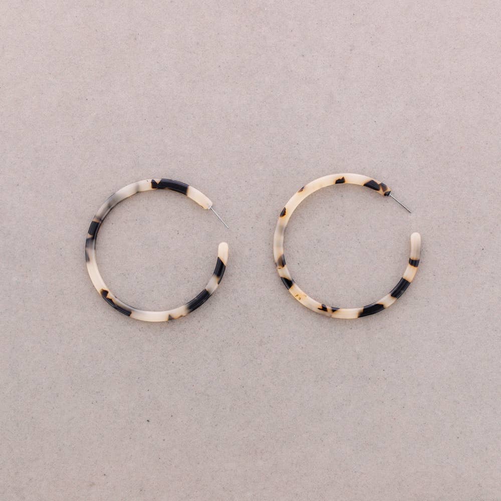 Beige Tortoise Resin Hoop Earrings