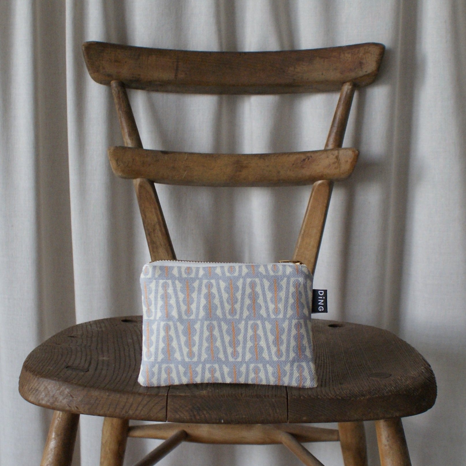 Small Woolsthorpe Linen Pouch