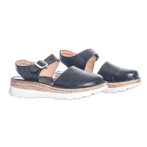 Closed Toe Sandals - size 40 only